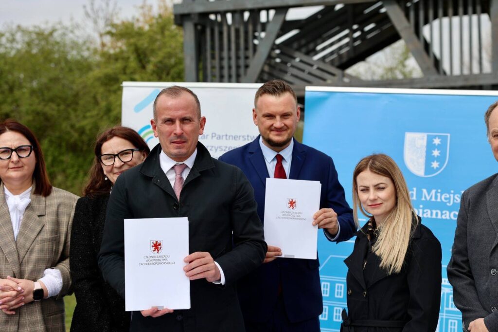 Nowa trasa rowerowa Dobrzanach i wyjątkowa ścieżka historyczna w Lipianach. Kolejne samorządowe inwestycje dzięki funduszom europejskim