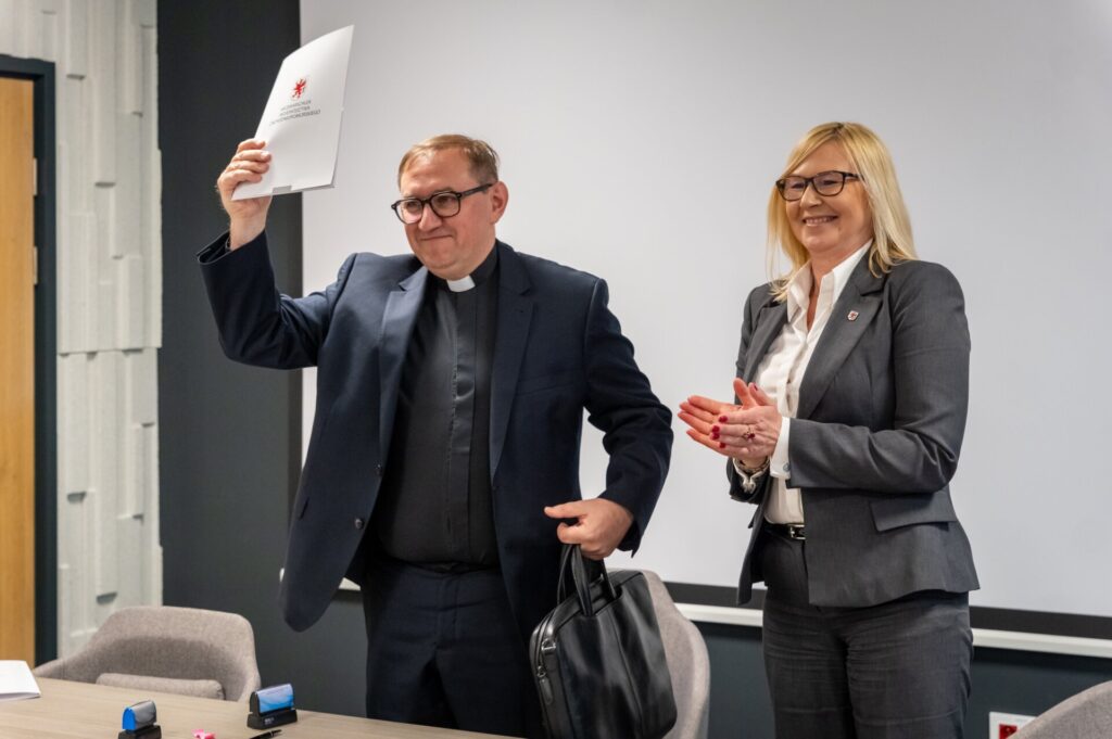 Projekty społeczne z szansą na realizację. 850 tys. zł dla NGO przyznane