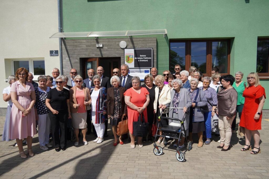 Centrum Aktywności i Wolontariatu Seniorów w Grzmiącej oficjalnie otwarte